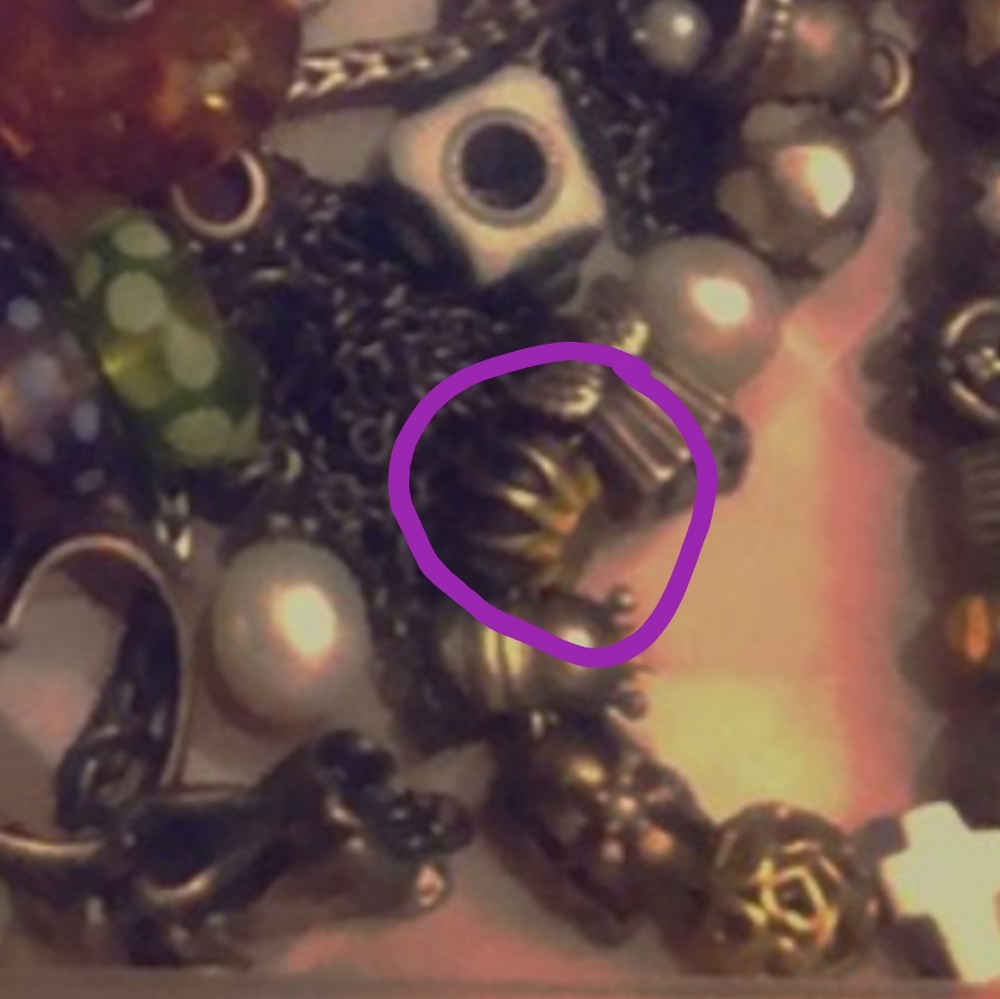 Unknown Bead? NOT FOR SALE